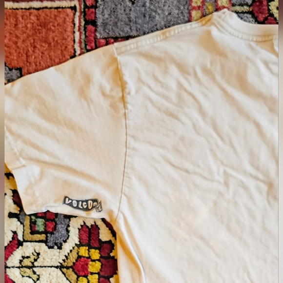 Thrasher and Volcom Graphic Tees EUC - M - Picture 8 of 12